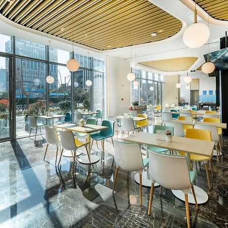 Holiday Inn Express Shanghai Pudong Zhangjiang By Ihg Exterior photo