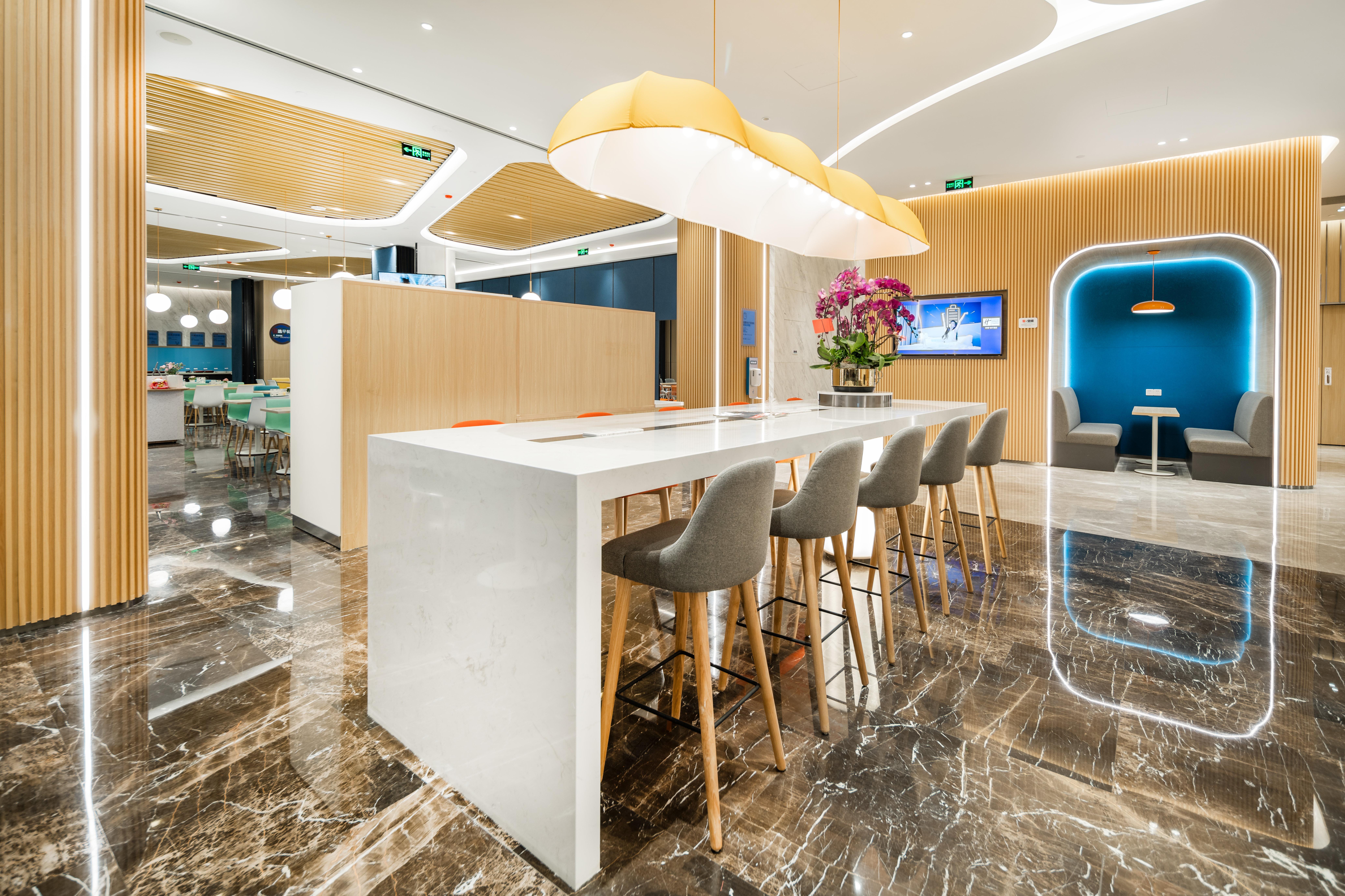 Holiday Inn Express Shanghai Pudong Zhangjiang By Ihg Exterior photo