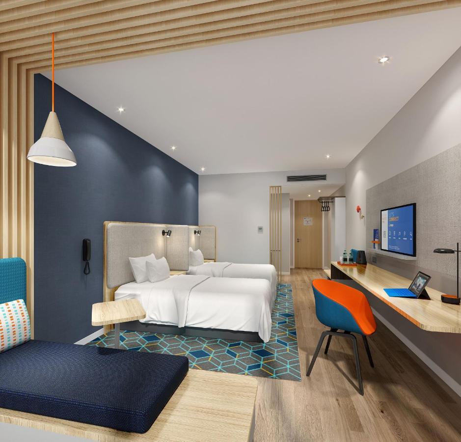 Holiday Inn Express Shanghai Pudong Zhangjiang By Ihg Exterior photo